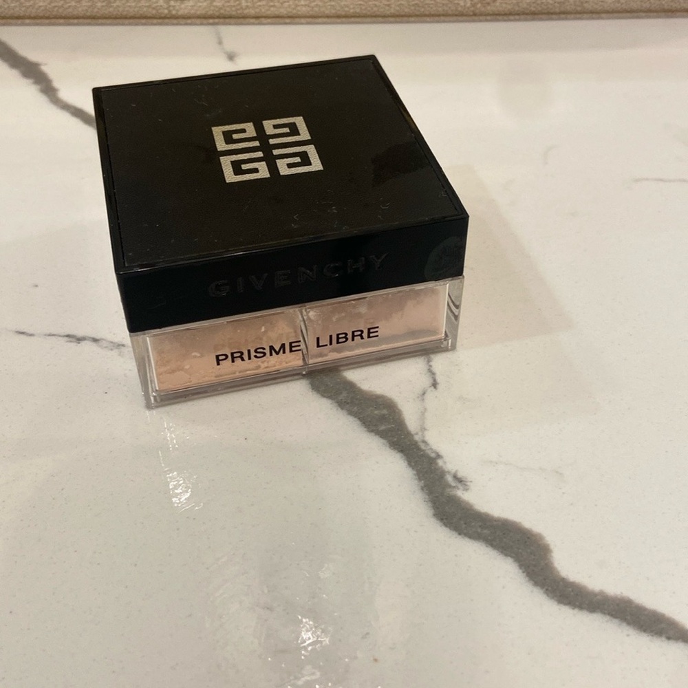 Givenchy Prisme Libre 0.3 Voile Rosé Powder Full Size